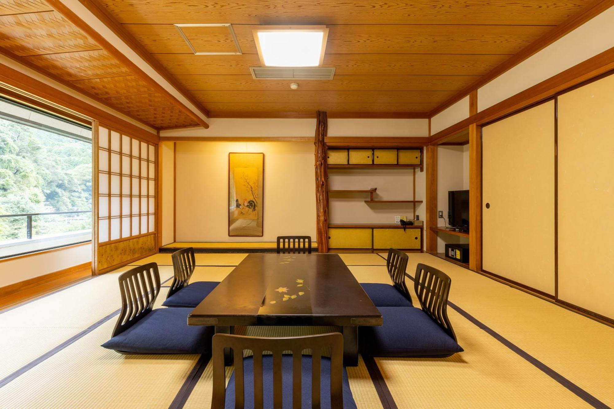 Yoshiike Ryokan Хаконе Номер фото